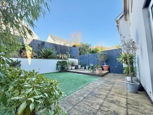 Photo 11- click for photo gallery